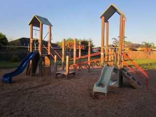 Breton Drive Playground, Hoppers Crossing