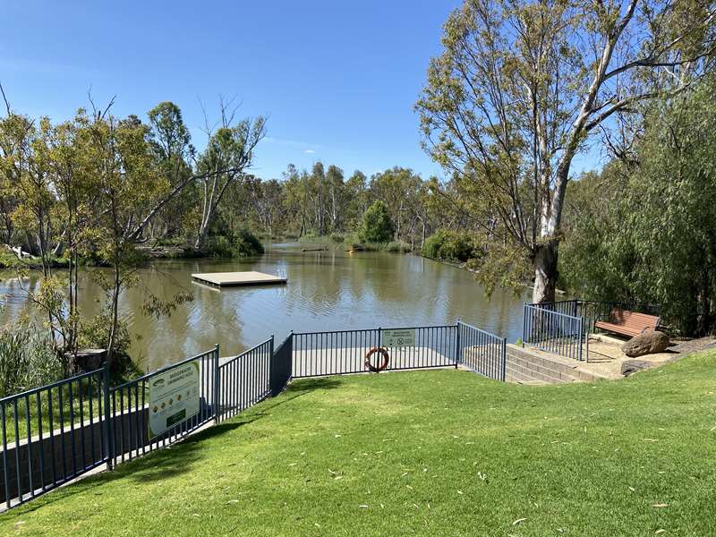 Bridgewater Swimming Hole (Bridgewater on Loddon)