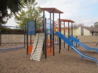 Bright Street Playground, California Gully