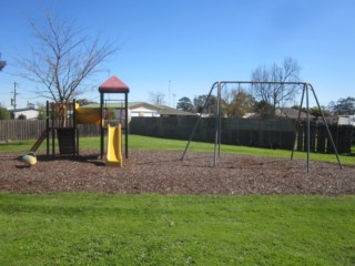 Briona Court Playground, Trafalgar