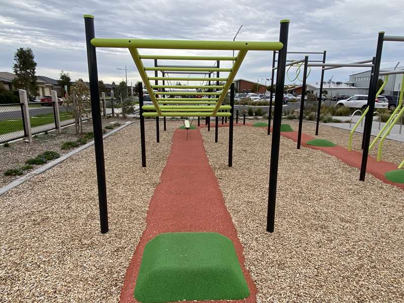 Brookdale Road Reserve Ninja Warrior Course (Point Cook)