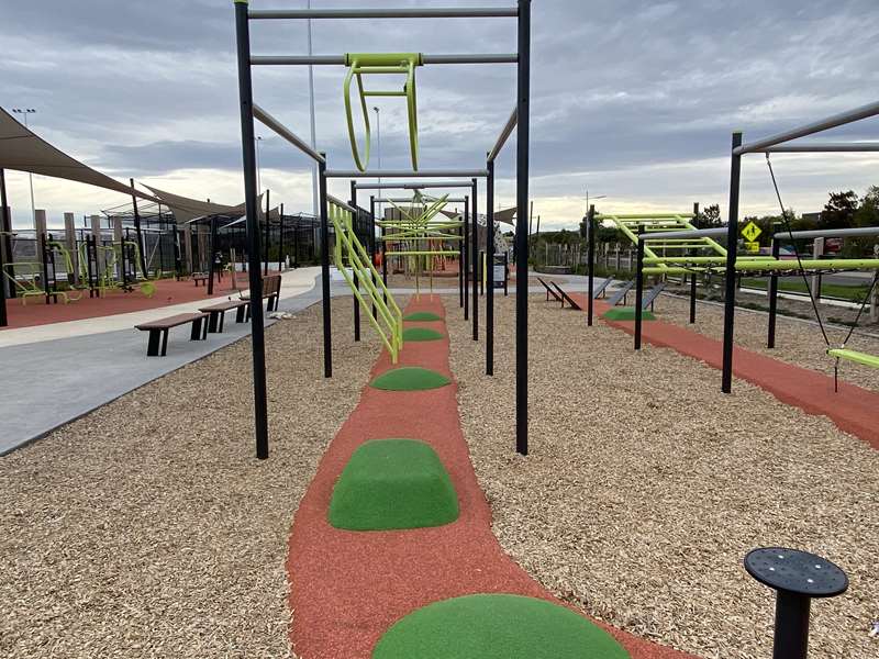 Brookdale Road Reserve Ninja Warrior Course (Point Cook)