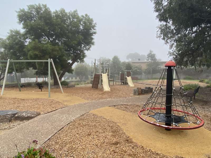 Bruce Park Playground, Bondi Avenue, Frankston