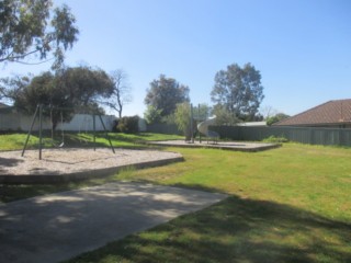 Bundaleer Park Playground, Henkel Street, Long Gully