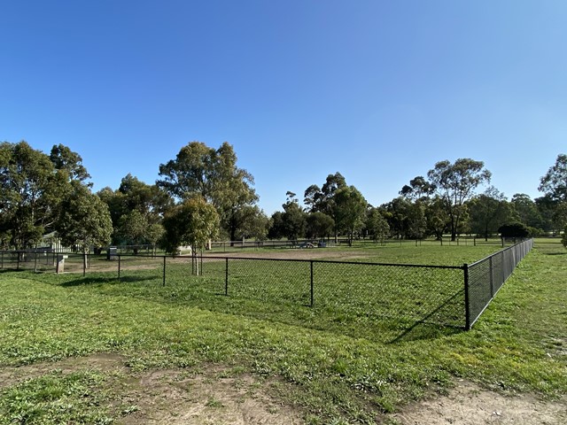 Bundoora Park Fenced Dog Park (Bundoora)