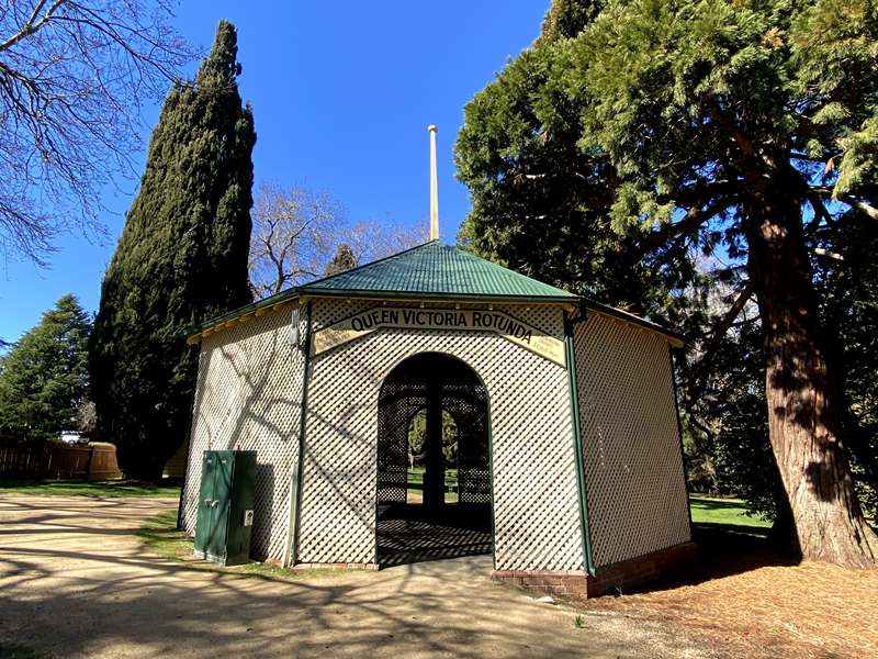 Buninyong Blue Plaques Walk