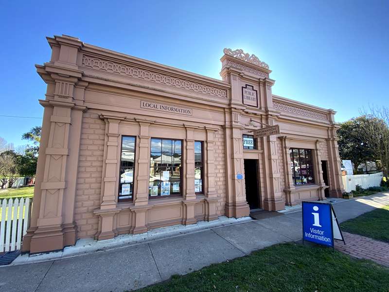 Buninyong Blue Plaques Walk