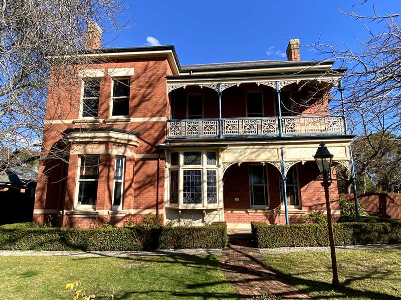 Buninyong Blue Plaques Walk