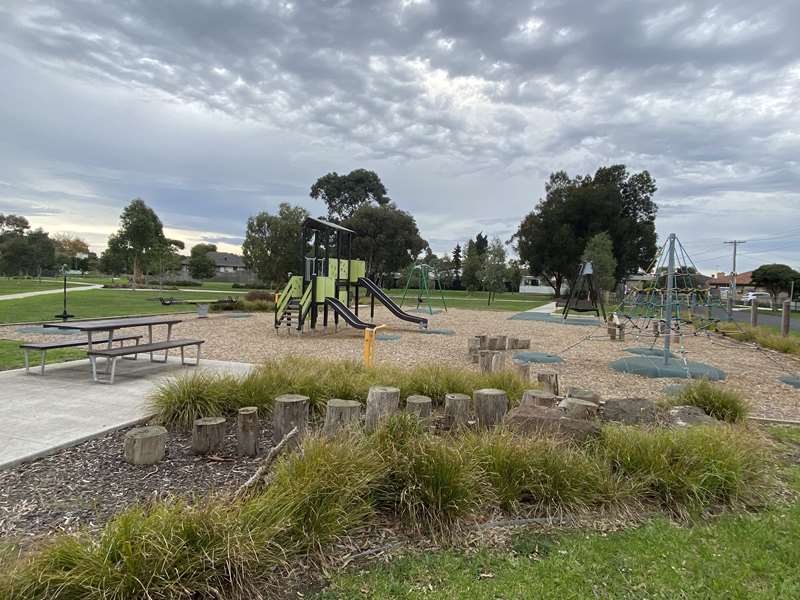 Burton Avenue Playground, Laverton