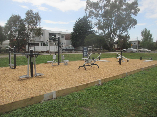 C.L. Cruickshank Park Outdoor Gym (Yarraville)