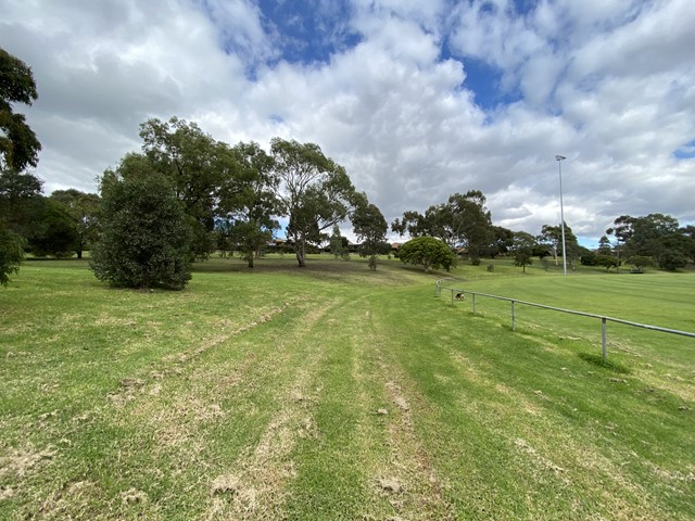 C.T. Barling Reserve Dog Off Leash Area (Reservoir)