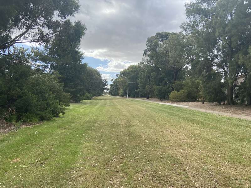 Callander Crescent Drainage Reserve Dog Off Leash Area (Hoppers Crossing)