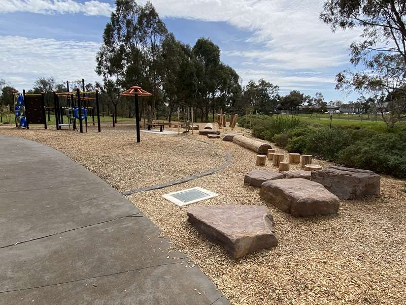 Camelot Park Playground, Inverell Parkway, Tarneit