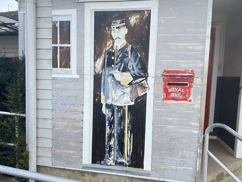 Nar Nar Goon Murals