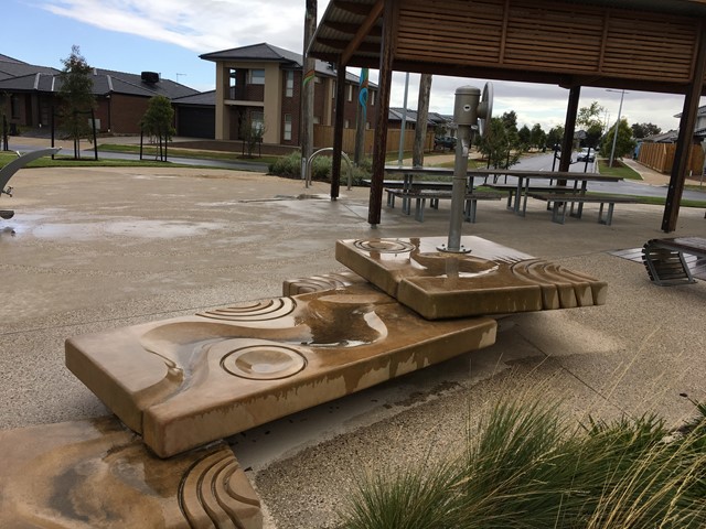 Carinya Park Playground, Jindalee Way, Werribee