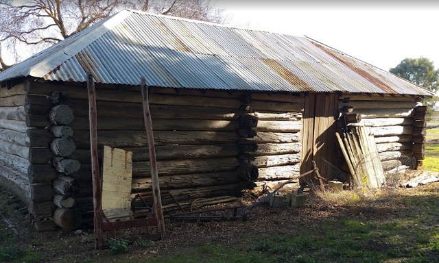 Carisbrook Log Jail