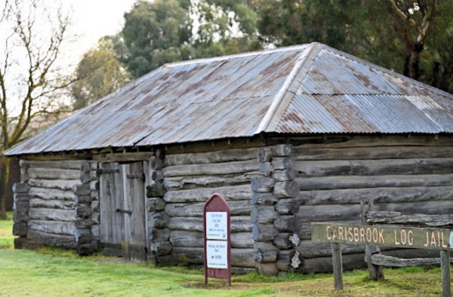 Carisbrook Log Jail