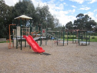 Carlisle Drive Playground, Epping