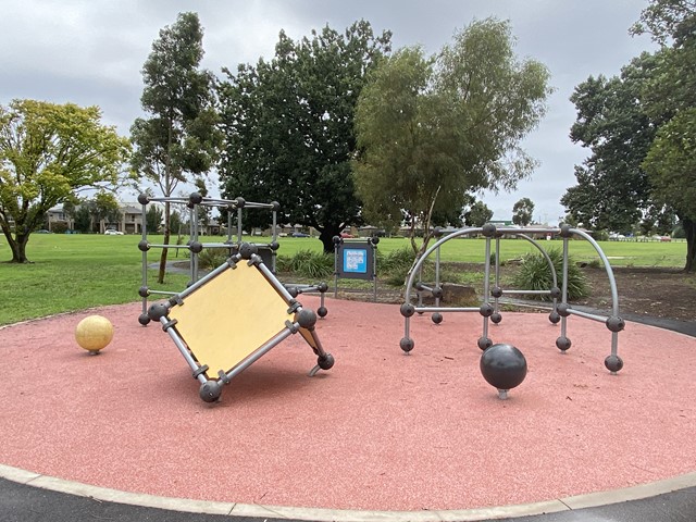 Carlisle Park Playground, Majestic Boulevard, Cranbourne