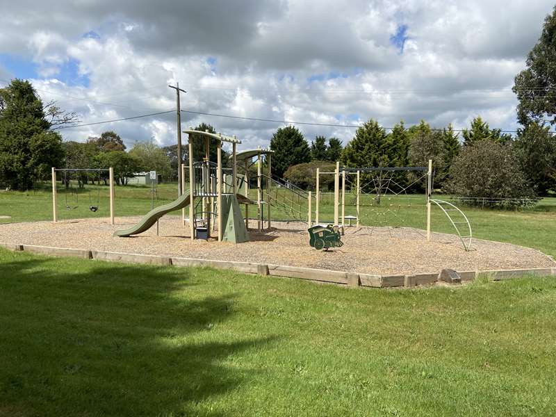 Carlsruhe Common Playground, Nicholson Street, Carlsruhe