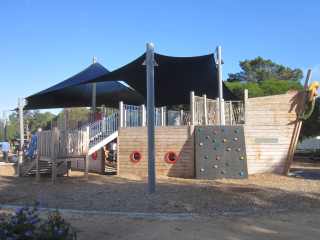 Roy Dore Reserve Pirate Ship Carrum