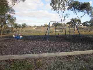 Castle Court Playground, Bell Park