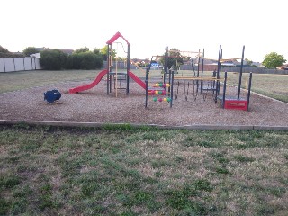 Centenary Park Playground, Lagarna Drive, Kurunjang