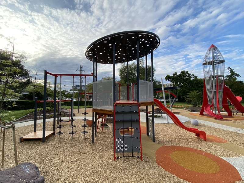 Central Gardens Playground, Henry Street, Hawthorn