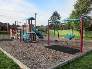 Charles Avenue Playground, Hallam