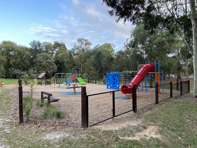 Chasta Crescent Playground, Mitcham