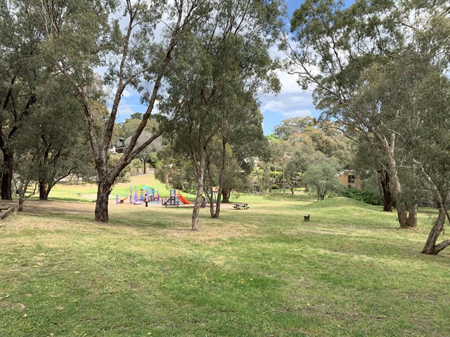 Cheverton Valley Park Dog Off Leash Area (Lower Plenty)