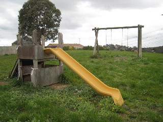 Chitral Place Playground, Diamond Creek