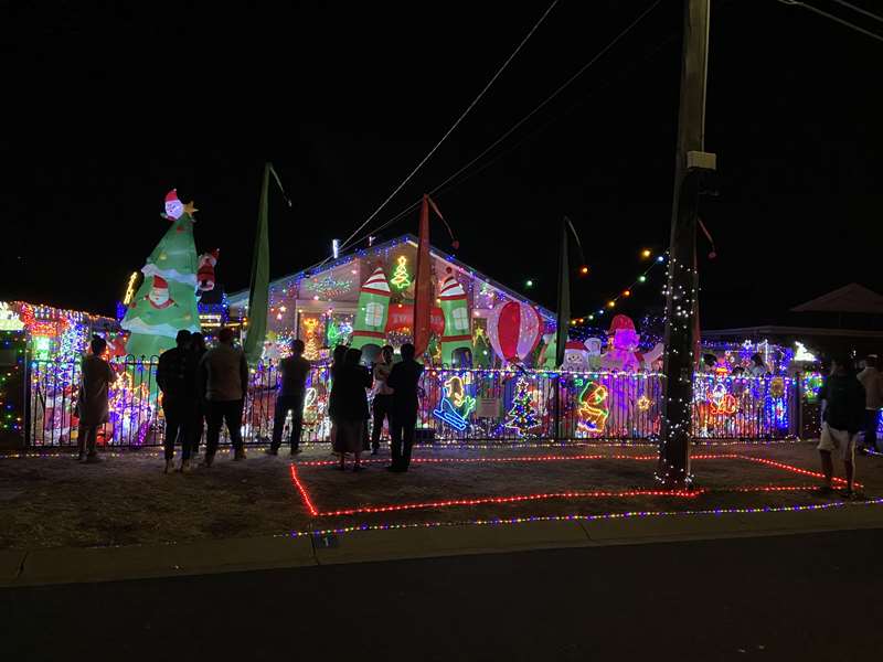Christmas Lights (1 Wilson Crescent, Hoppers Crossing)