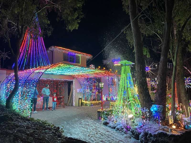 Christmas Lights (Boyd Close, Mooroolbark)