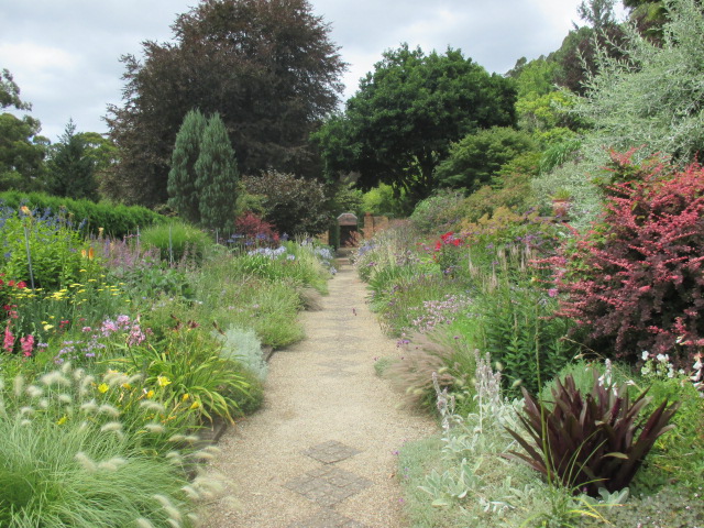 Cloudehill Nursery & Garden