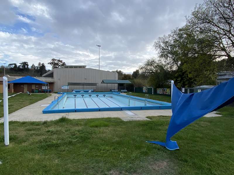 Clunes Outdoor Swimming Pool