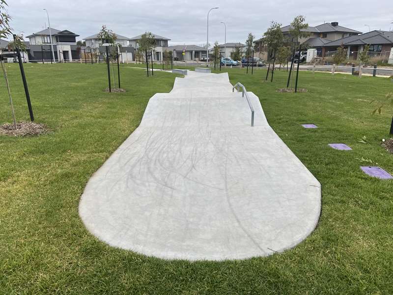 Clyde North Skatepark (Smiths Park)