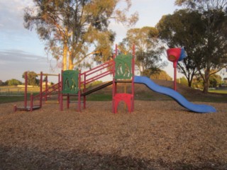 Rose Street Playground, California Gully