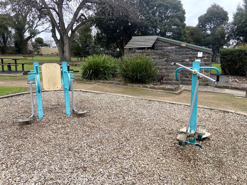 Cobden - Apex Park Outdoor Gym