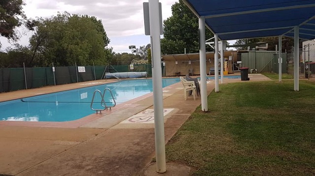 Colignan Community Swimming Pool