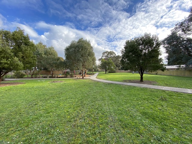 Collendina Crescent Reserve Dog Off Leash Area (Scoresby)