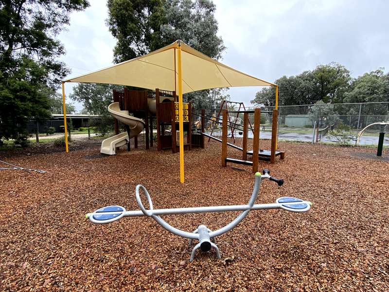 Coongulla Community Centre Playground, Gillum Road, Coongulla