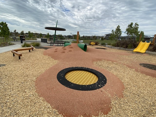 Corroboree Street Playground, Clyde North