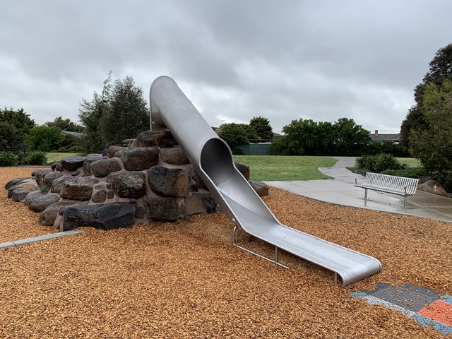 Craigieburn Gardens Playground, Craigieburn Road West, Craigieburn