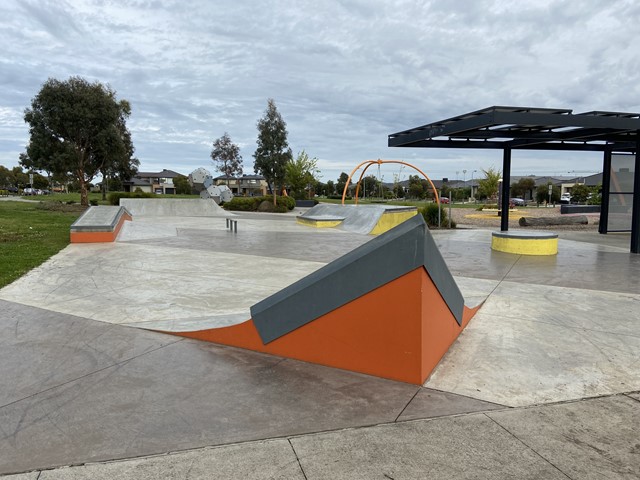 Cranbourne West Skatepark (Avonbury Circuit)