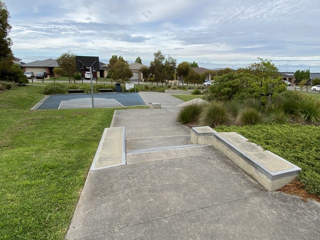 Cranbourne West Skatepark (Bursaria Lane)