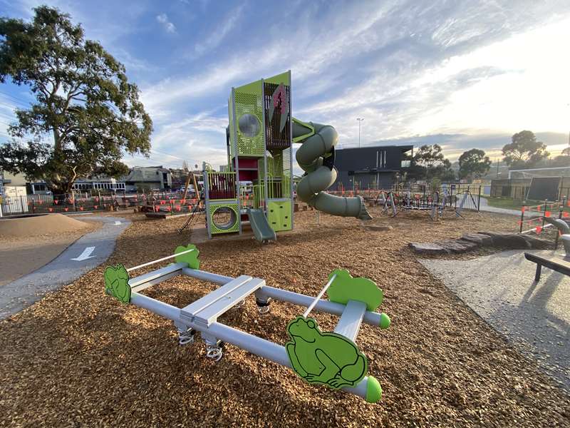 Cross Keys Reserve Playground, Bridge Street, Essendon