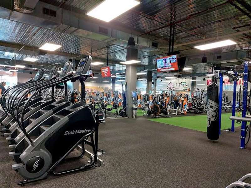 Crunch Fitness (Springvale)