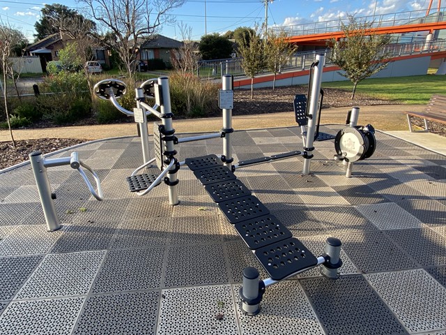 Curlew Community Park Outdoor Gym (Laverton)