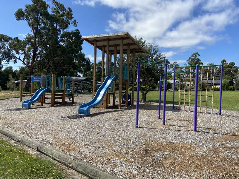 Daisy Avenue Playground, Pioneer Bay